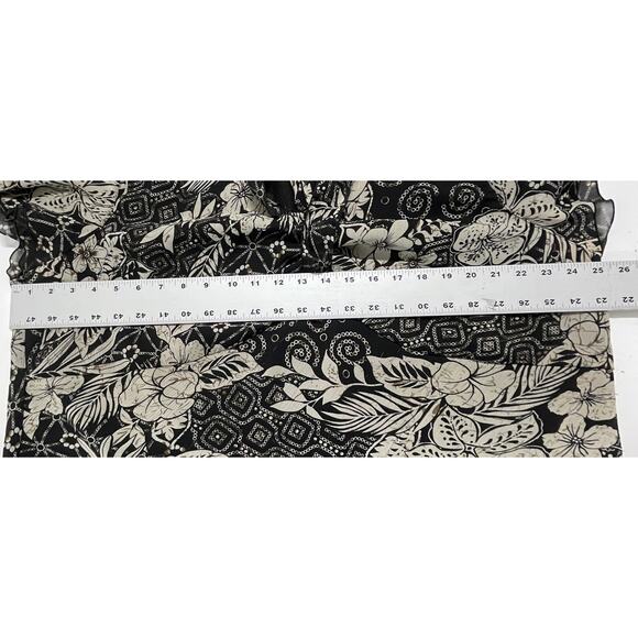 New York City Design Blouse Women Plus 3X Black Beige Floral Short Sleeves - Picture 6 of 7